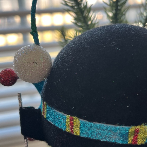 Pier 1 Penguin Glitter Ornament Skiing Scarf Whimsical - Picture 8 of 8